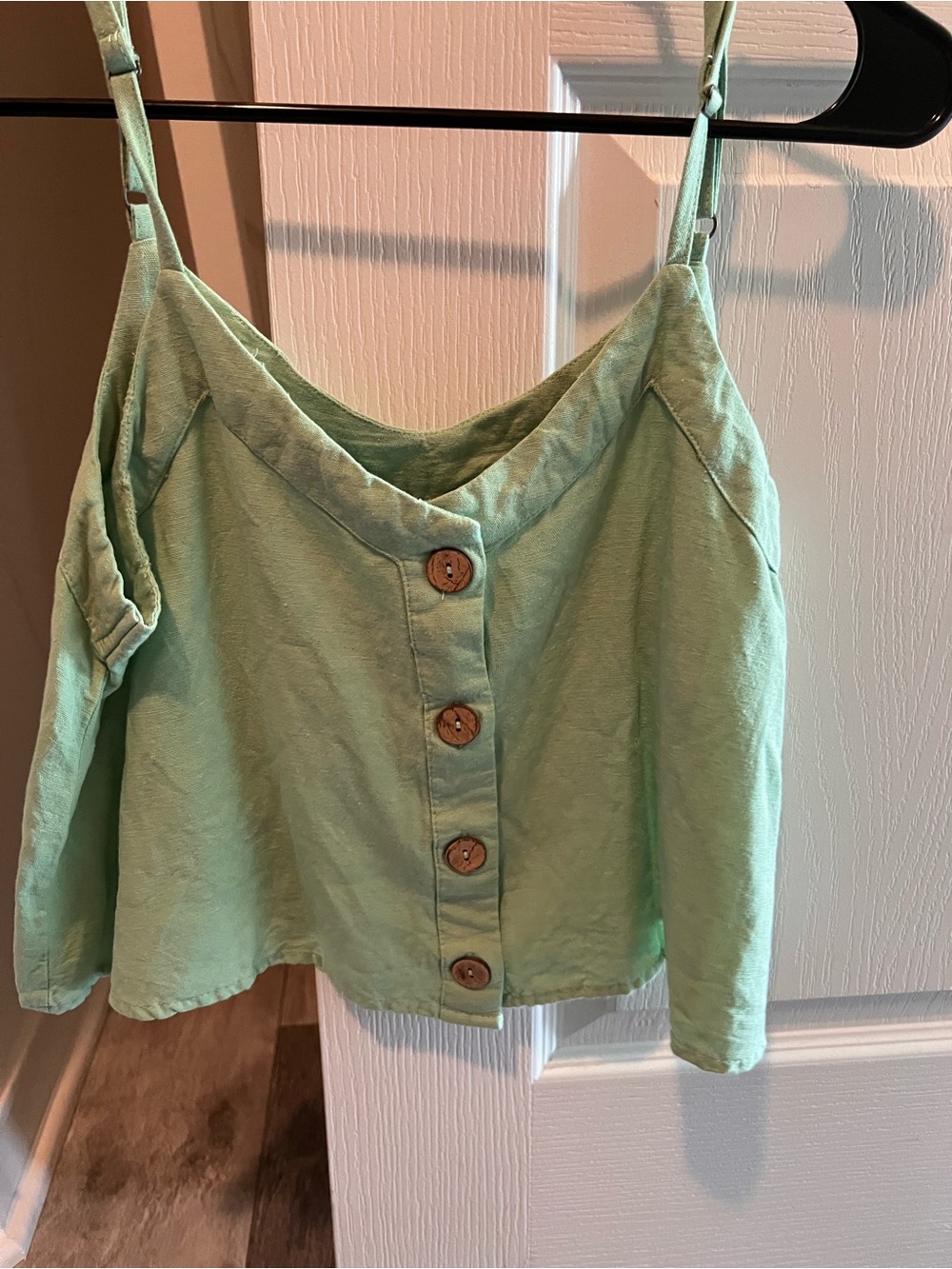 Light Green Button-Front Women's Crop Tank Top